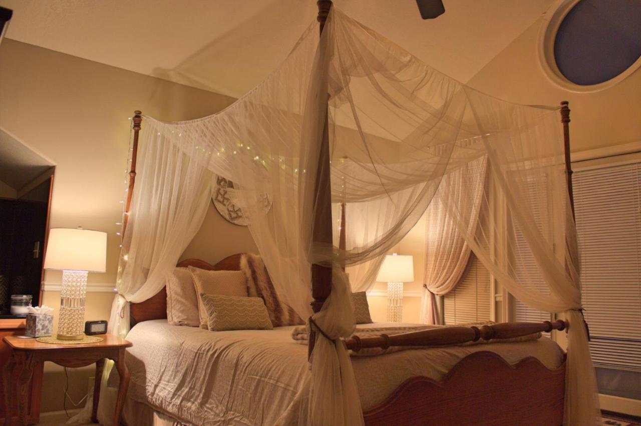 Black Bear Manor Орей Экстерьер фото